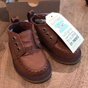 Toms Chukka Brown Synthetic Leather Boots